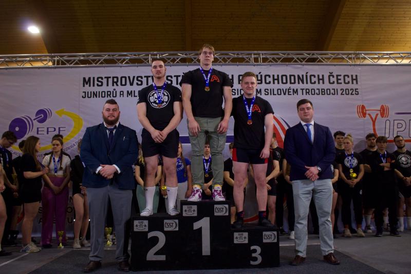 Martin a Fanda na bedně